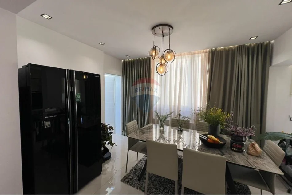 Tirane, jepet me qera apartament 2+1 Kati 4, 100 m² 800 € (tregu cam)