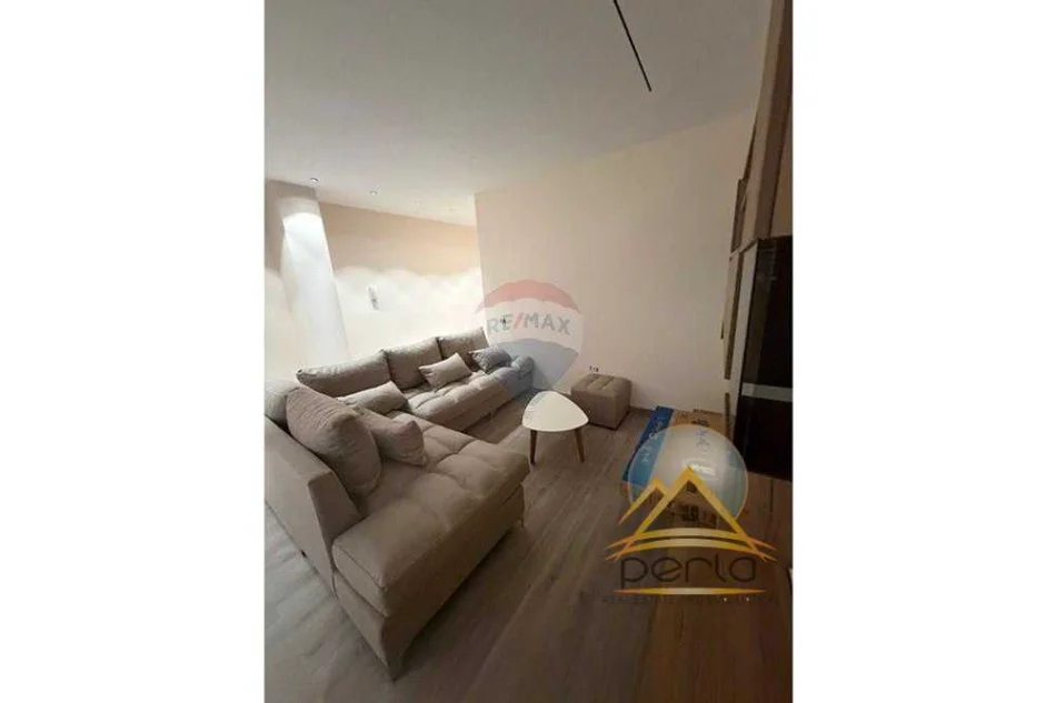 Jepet me qera apartament 3+1+Aneks+Ballkon Kati 6, 155 m² 1.400 €