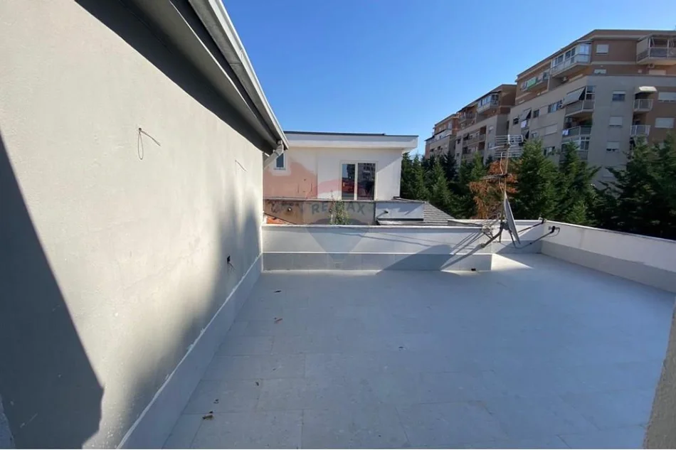 Tirane, jepet me qera Vile , 287 m² 1.700 € 