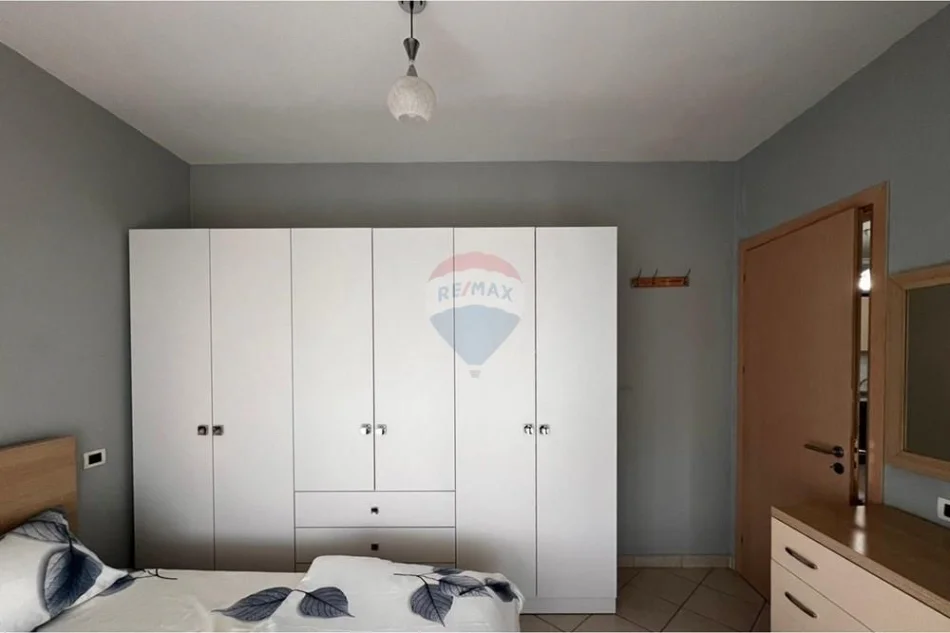Tirane, jepet me qera apartament , 71 m² 550 € 