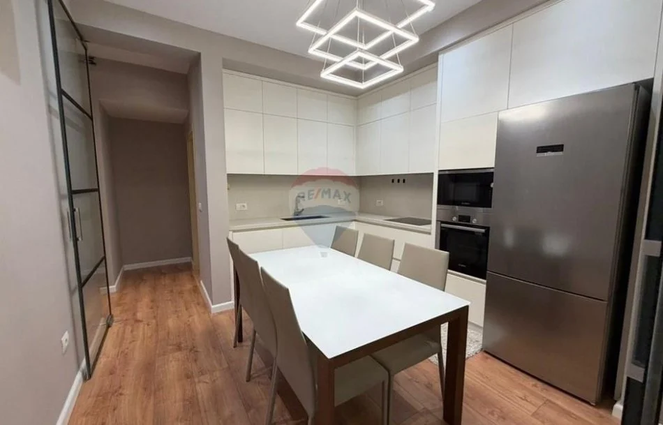 Tirane, shitet Vile 3+1 , 215 m² 490.000 € (kodra diellit 1)
