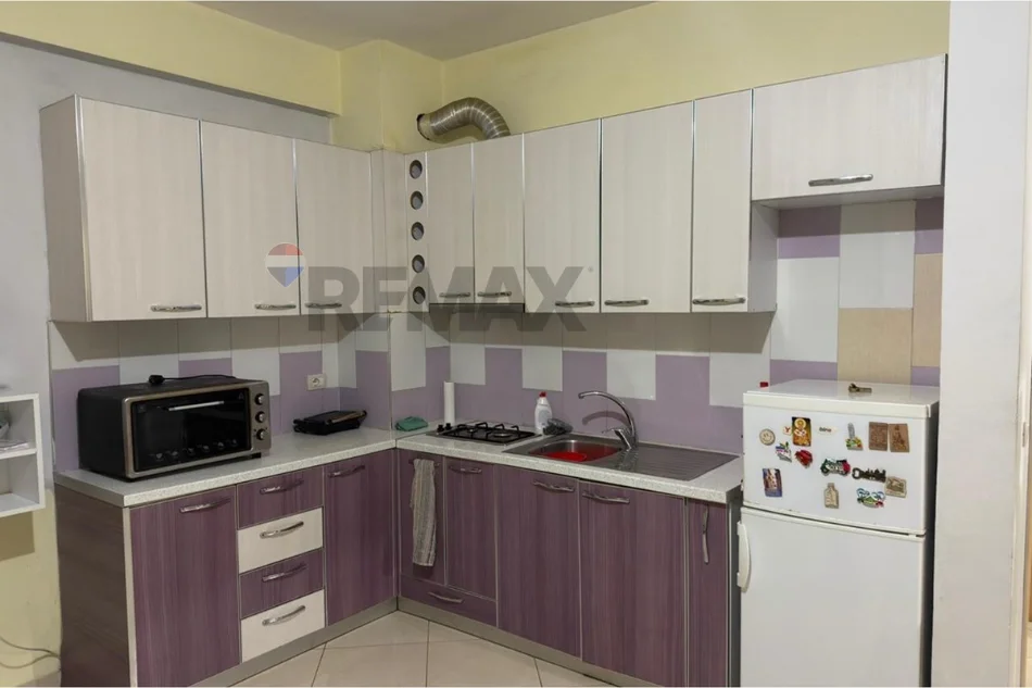 Vlore, shitet apartament 1+1 Kati 9, 75 m² 112.500 € (Rruga Gjergj Araniti, Vlore)