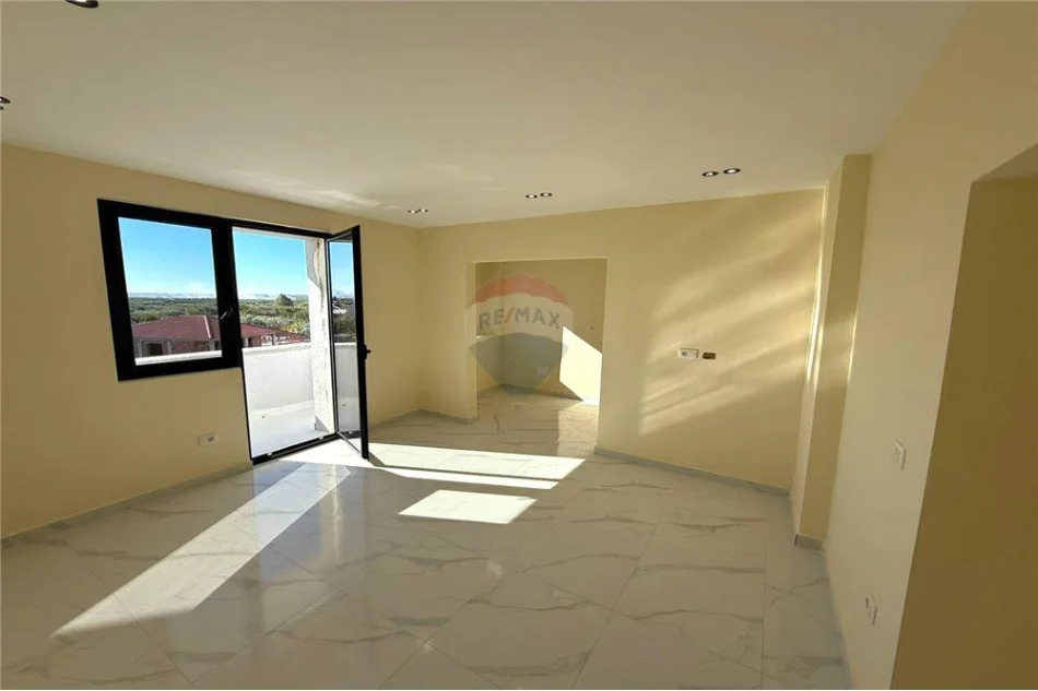 Vlore, shitet apartament 1+1+Ballkon Kati 4, 60 m² 48.000 € (Novosele, Vlore)