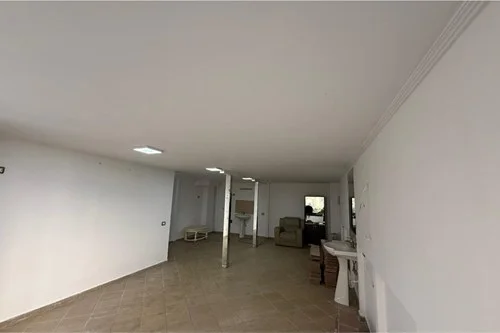 Tirane, shitet dyqan Kati 0, 99 m² 160.000 € (PALLATET CABEJ(530581008-79))