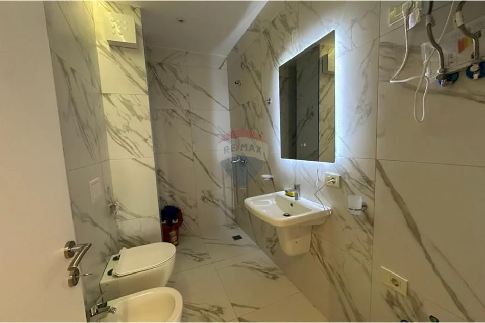 Tirane, jepet me qera , 116 m² 1.200 € 