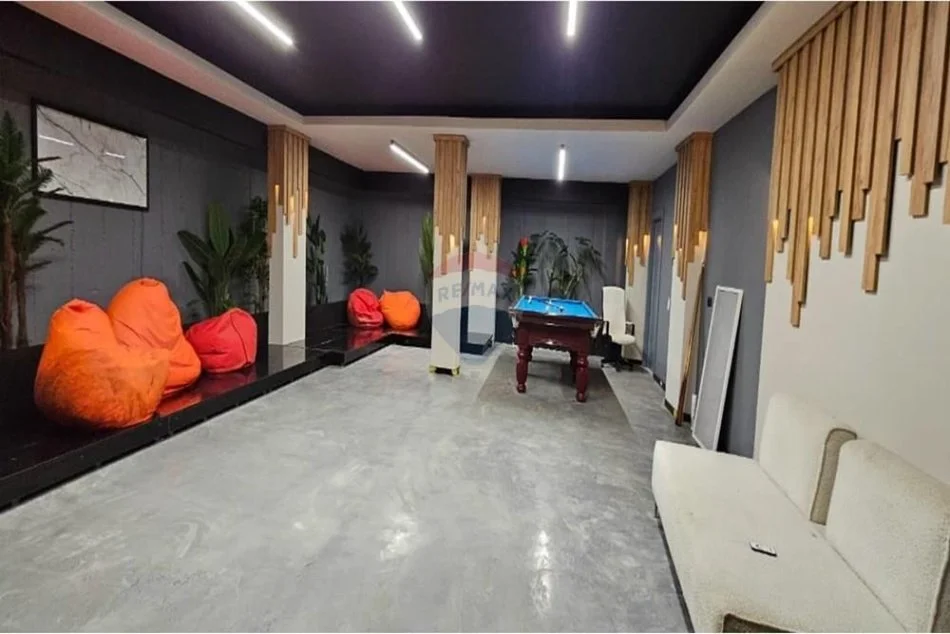 Tirane, jepet me qera Vile 1 Katshe Kati 0, 700 m² 5.000 € (Liqeni i Tiranës, Tiranë)