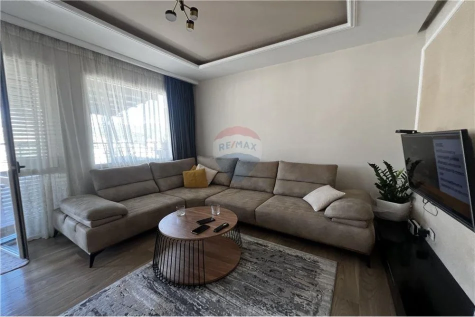 Vlore, shitet apartament+verande | Penthouse 2+1+Ballkon , 120 m² 195.000 € (Bulevardi Ismail Qemali, pranë RINISË, Vlorë)