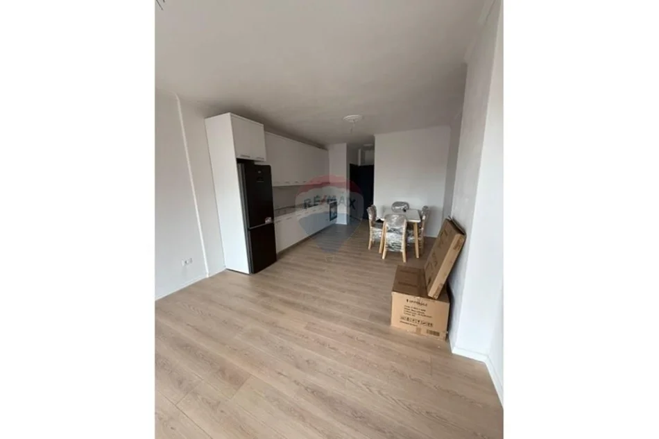 Tirane, shitet apartament 2+1 , 103 m² 199.000 € 