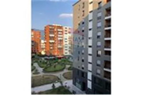 Tirane, shes ambjent biznesi Kati 1, 424 m² 720.800  (rr.kongresi i manastirit)