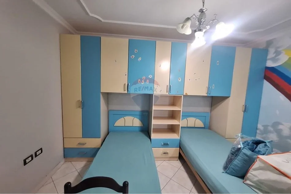 Tirane, shitet apartament , 120 m² 220.000 € 