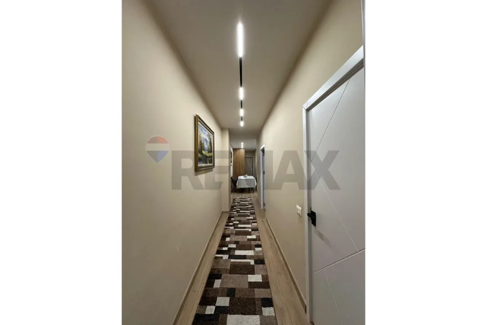 Tirane, shitet apartament , 114 m² 210.000 € 