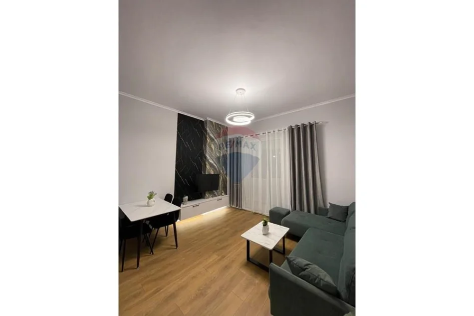 Shqiperi, shitet apartament 1+1+Ballkon Kati 2, 69 m² 113.000 € (Fresk)