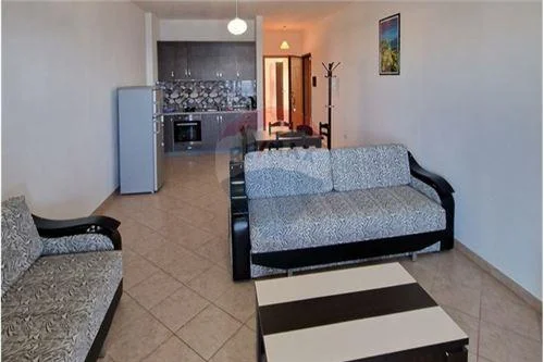 Vlore - Lungomare, shitet apartament 1+1+Ballkon Kati 0, 83 m² (Rruga Azem Sulo, Uji i Ftohte, Vlore)