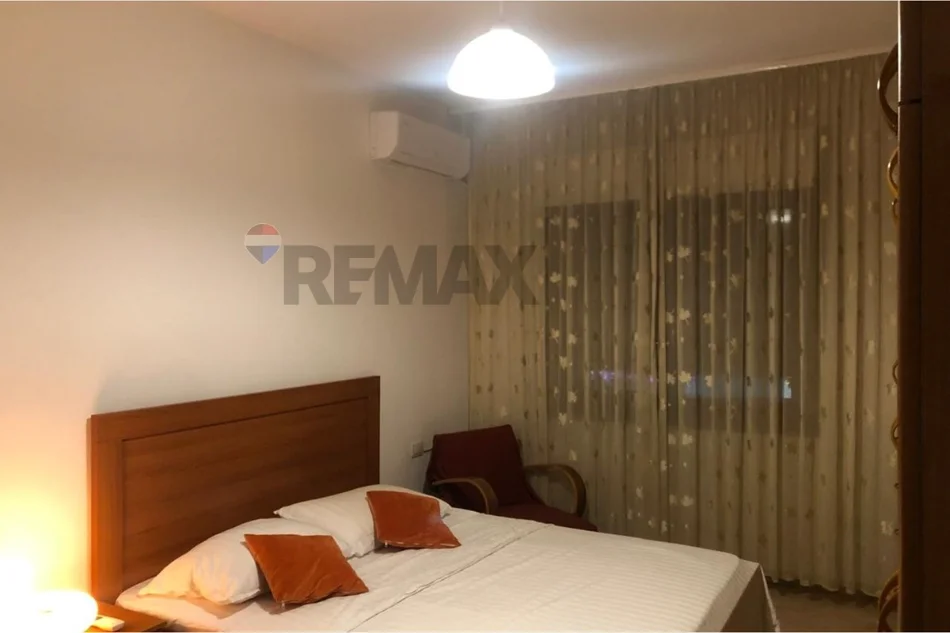 Tirane, jepet me qera apartament , 70 m² 550 € 