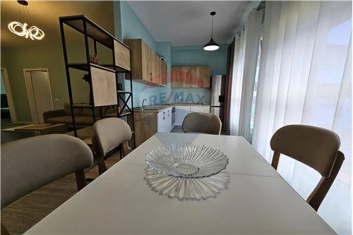 Tirane, jepet me qera apartament 2+1 , 97 m² 500 € (Ali Demi, Shqipëri)