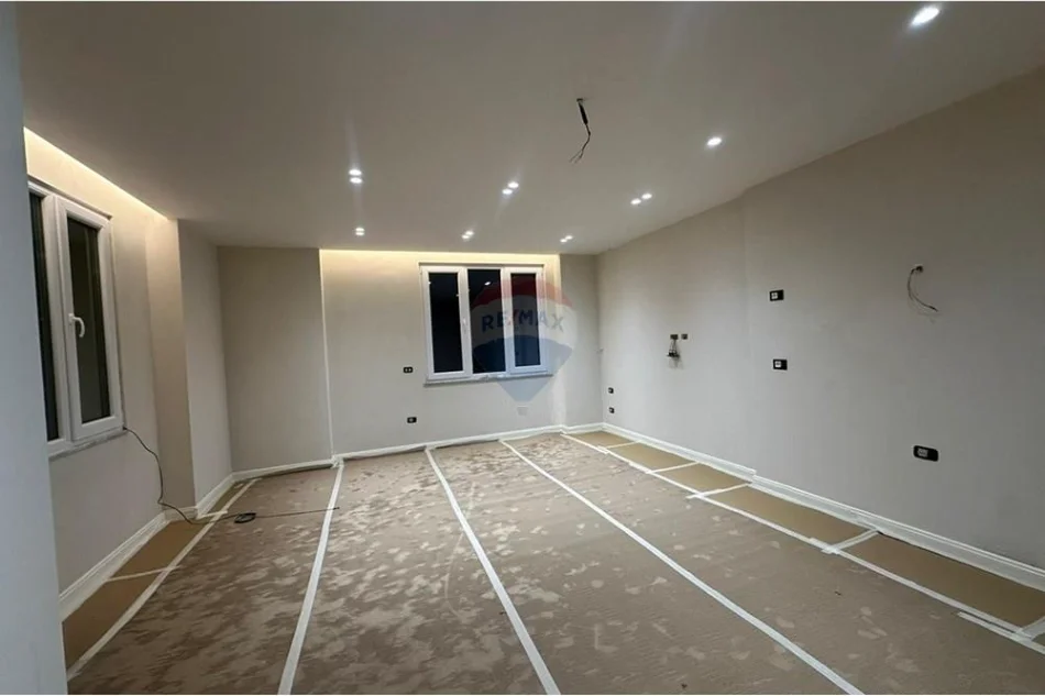 Tirane, shitet apartament , 143 m² 400.001 € 