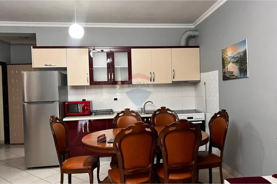Tirane, jepet me qera apartament , 71 m² 550 € 