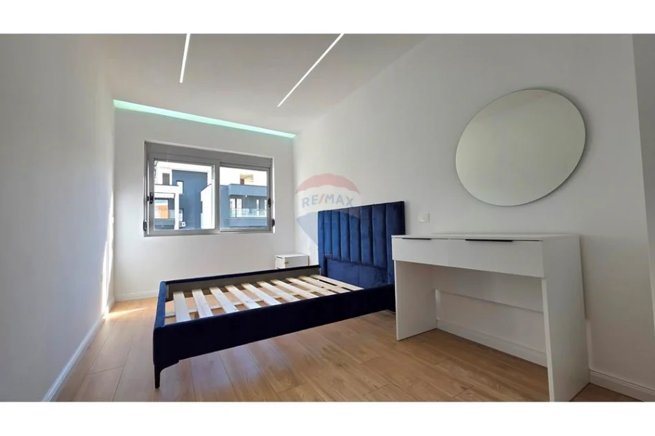 Vlore - Lungomare, shitet apartament 2+1 Kati 9, 98 m² 230.000 € (Rruga Reshat Osmani, Vlore)