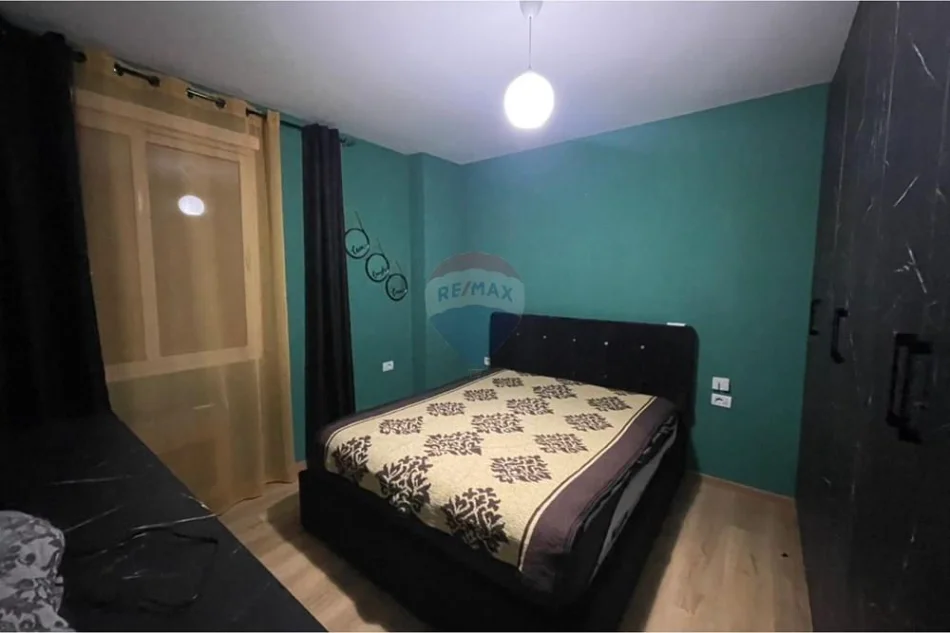 Shqiperi, jepet me qera apartament 3+1+Ballkon Kati 3, 100 m² 550 € 