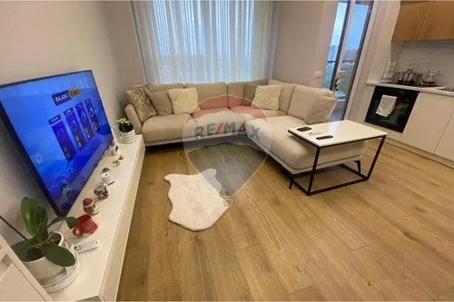 Tirane, jepet me qera apartament 1+1 , 65 m² 550 € (Jordan Misja)