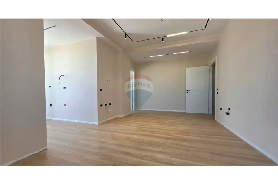 Vlore - Lungomare, shitet apartament+verande | Penthouse 3+1+Ballkon Kati 10, 162 m² 350.000 € (Lungomare, Rira, Vlorë)