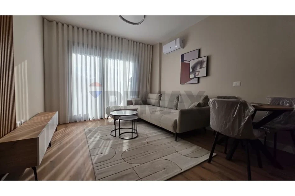Tirane, jepet me qera apartament 1+1+Ballkon , 63 m² 740 € (Liqeni i Thate)