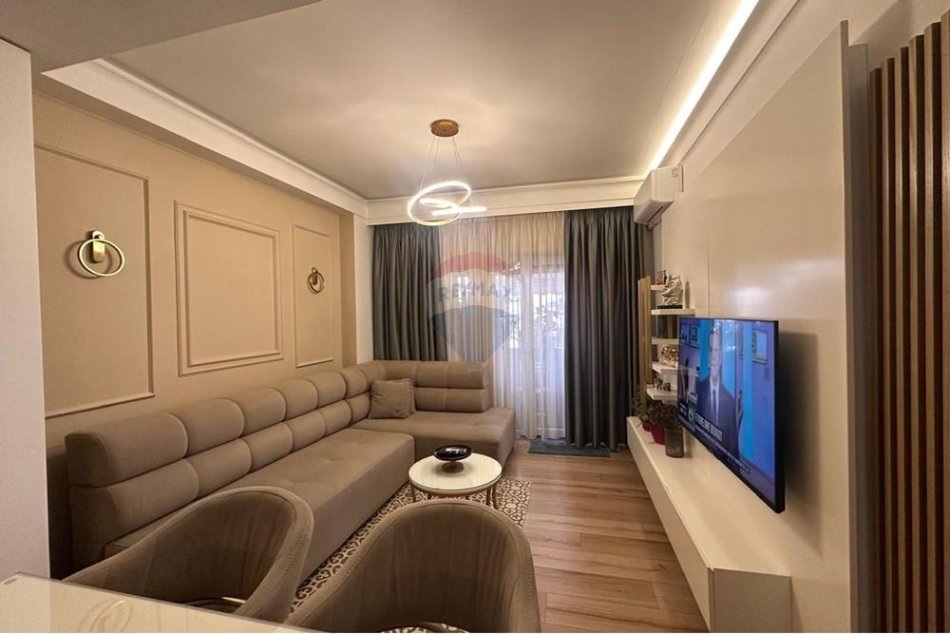 Tirane, shitet apartament 2+1 , 91 m² 250.001 € (Rruga Jordan Misja, Tiranë)
