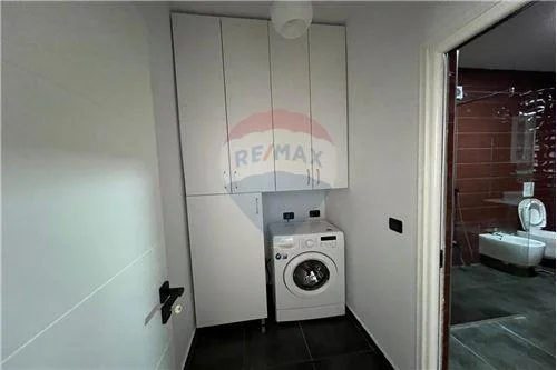 Tirane, jepet me qera apartament 1+1 Kati 3, 90 m² 400 € (- Rruga e Dibrës, Shqipëri)