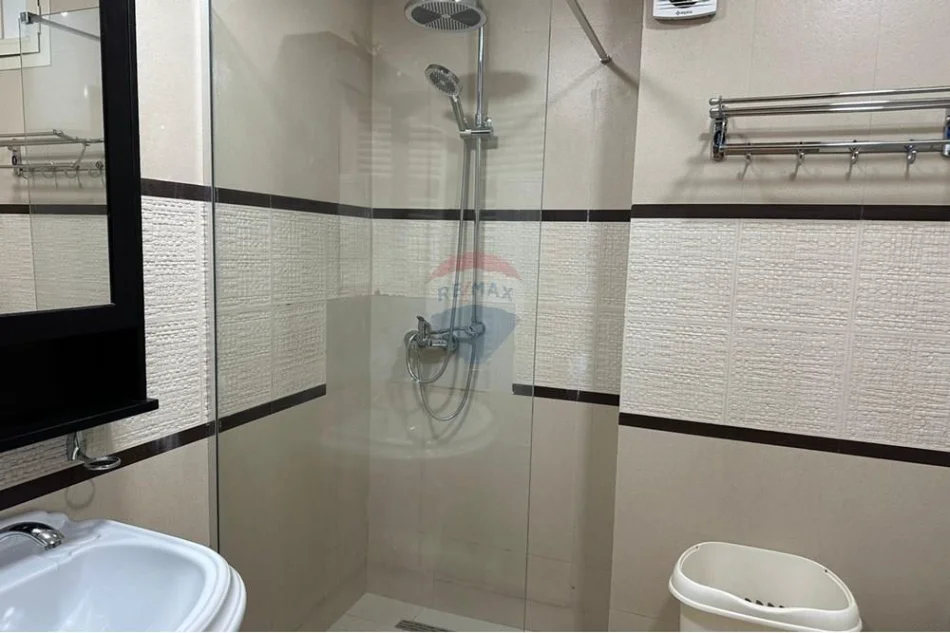 Tirane, jepet me qera apartament Kati 11, 147 m² 1.070 € (Ish Ekspozita)