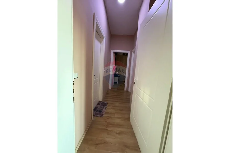 Tirane, shitet apartament , 124 m² 220.000 € 