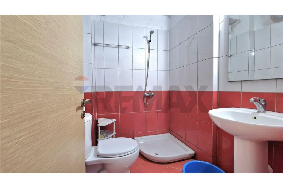 Shqiperi, shitet apartament 2+1 Kati 4, 84 m² 137.000 € (Rruga Sulejman Delvina, Vlorë)