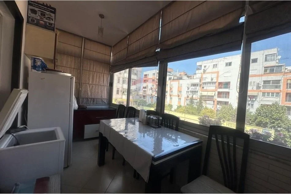 Tirane, shitet apartament 2+1+Ballkon , 110 m² 186.000 € 