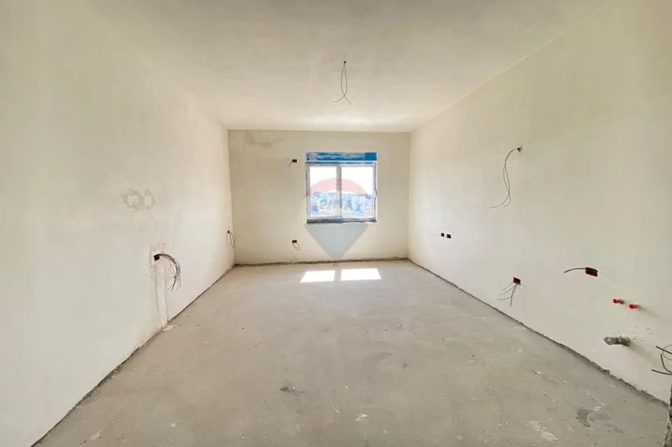 Tirane, shitet apartament , 110 m² 105.000 € 