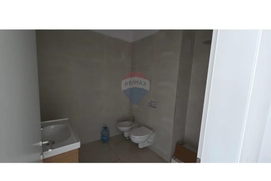 Tirane, shitet apartament , 68 m² 136.000 € 