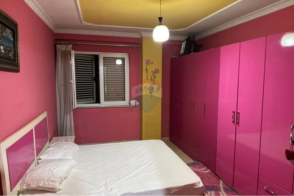 Tirane, jepet me qera apartament 1+1+Ballkon , 77 m² 500 € 