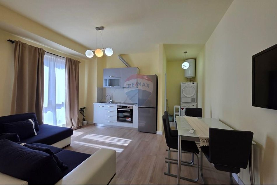 Tirane, jap me qera garsonier 1+1 Kati 2, 46 m² 680 € (Rruga Besim Imami, Rezidenca Gardenia)