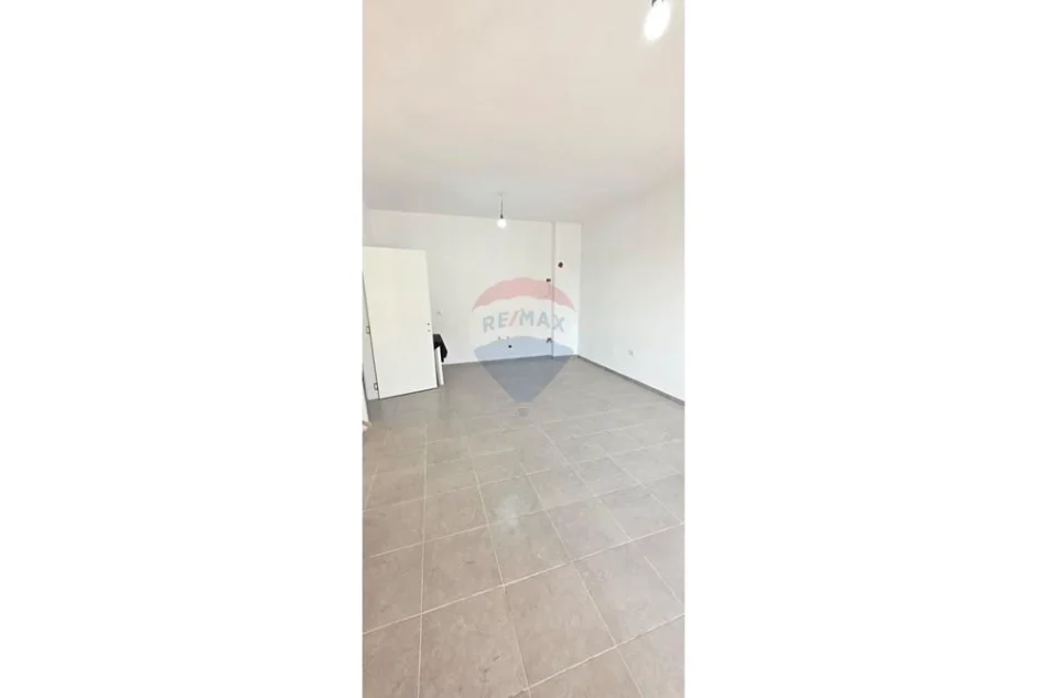 Tirane, shitet apartament , 94 m² 145.000 € 