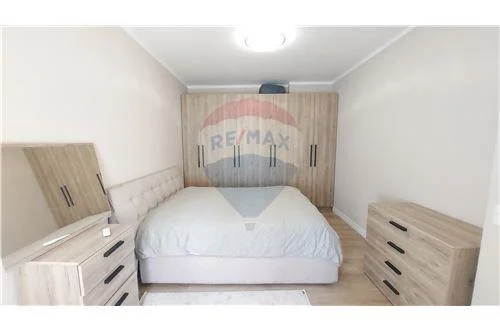 Tirane, jepet me qera apartament 1+1 Kati 2, 71 m² 530 € (Liqeni i Thatë, Shqipëri)