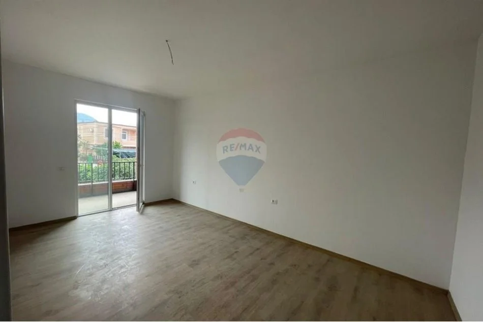 Tirane, shitet apartament 2+1+Ballkon , 106 m² 127.500 € 