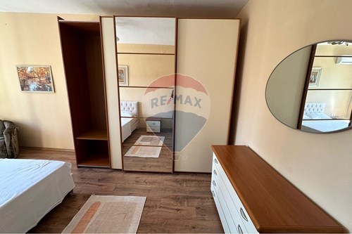 Tirane, jepet me qera apartament 2+1+Ballkon Kati 4, 71 m² 580 € (Naim Frasheri)