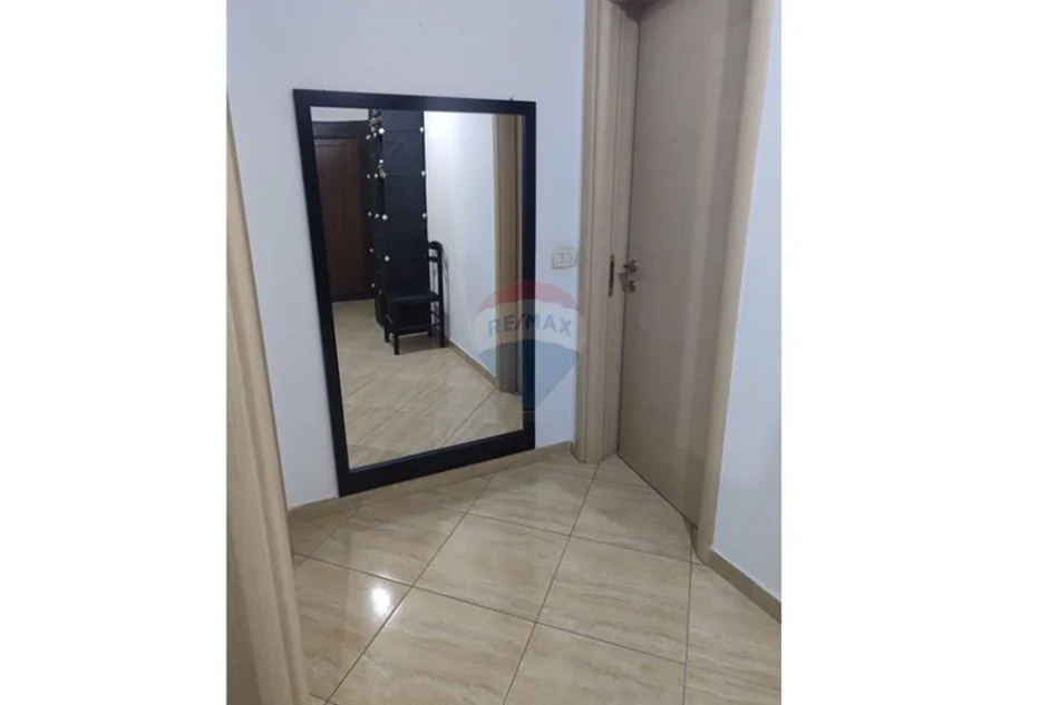 Tirane, jepet me qera apartament 1+1 Teodor Keko