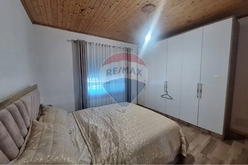 Tirane, jepet me qera apartament 2+1 Kati 2, 114 m² 600 € (prane TEG)