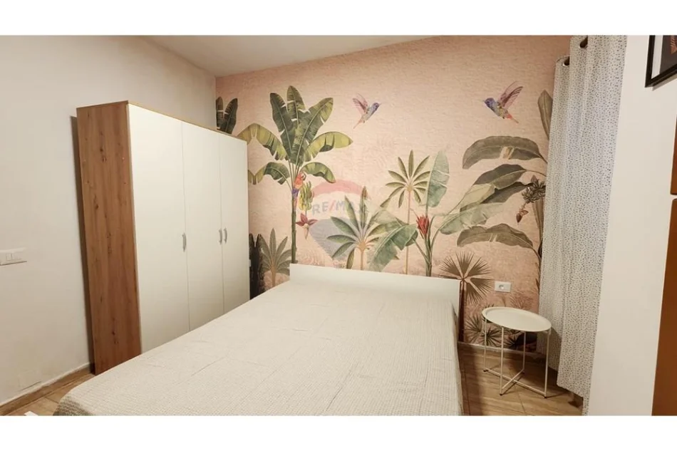 Tirane, jepet me qera apartament 1+1+Ballkon Kati 2, 60 m² 400 € (Astir)