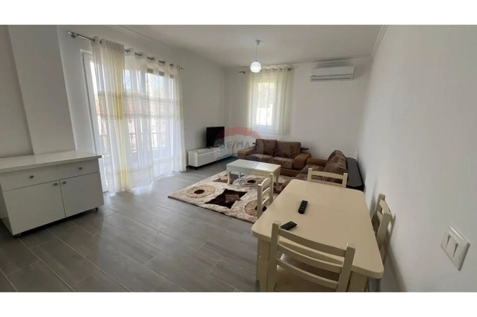 Tirane, jepet me qera apartament , 120 m² 520 € 