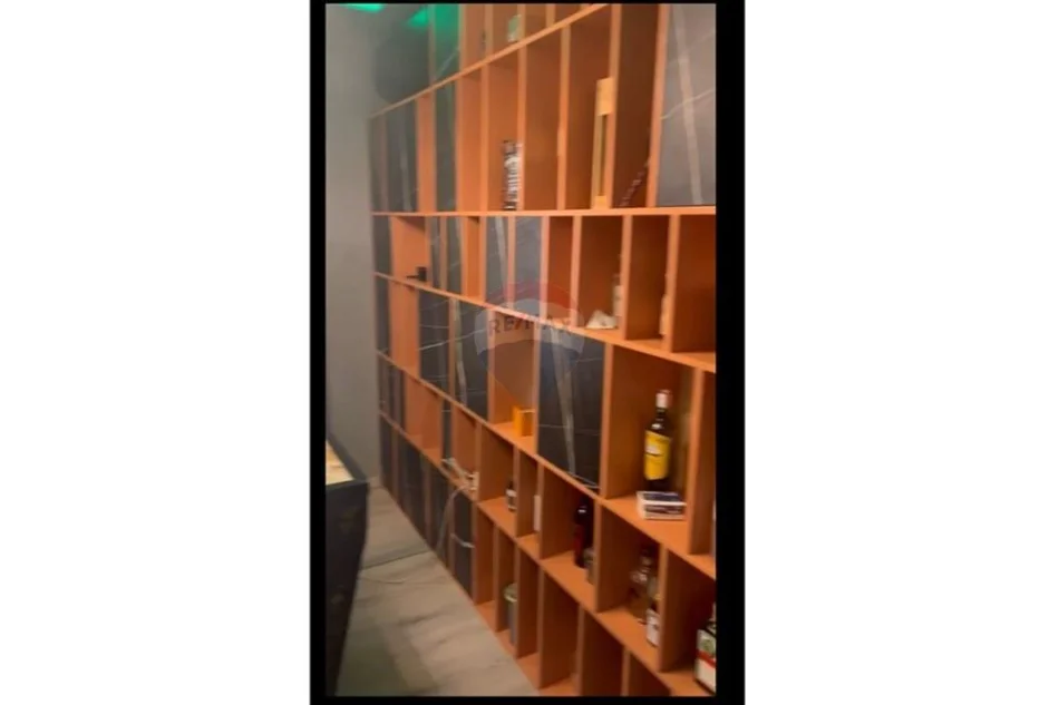 Tirane, shitet apartament , 112 m² 187.000 € 