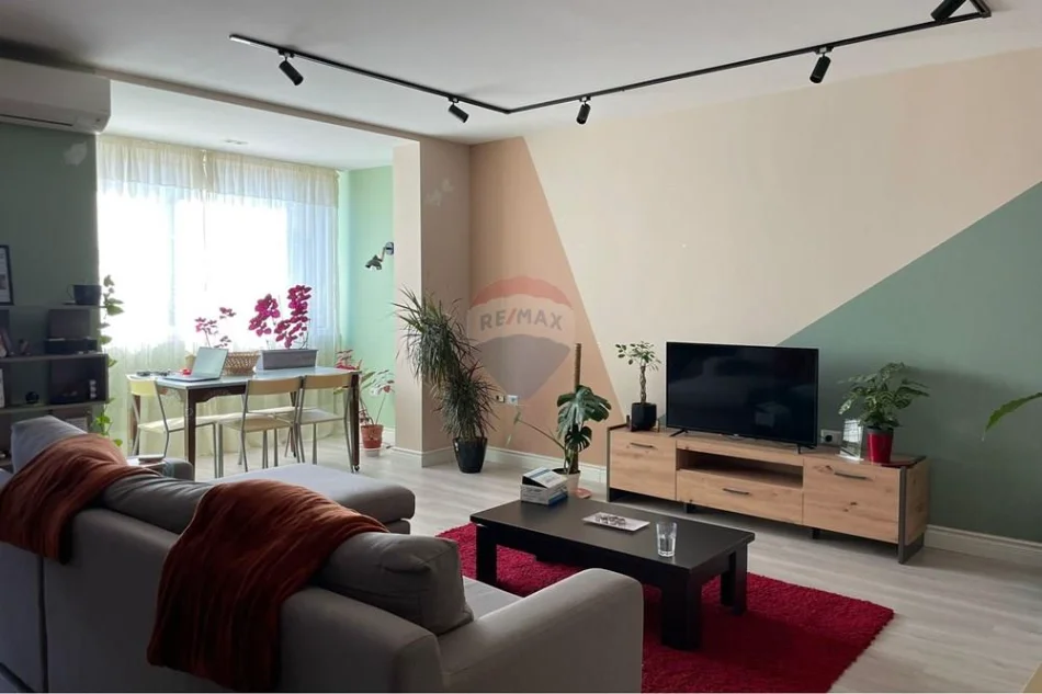 Tirane, jepet me qera apartament , 120 m² 573 € 