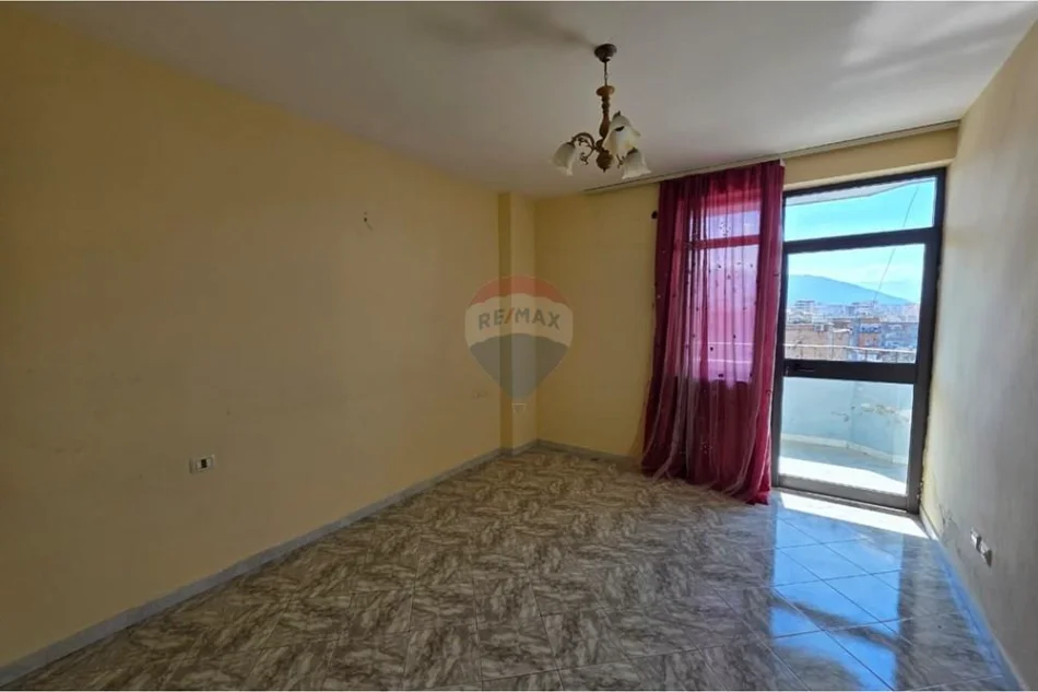 Vlore, shitet apartament 2+1 Kati 5, 110 m² 108.000 € (Rruga e Re, Vlore)