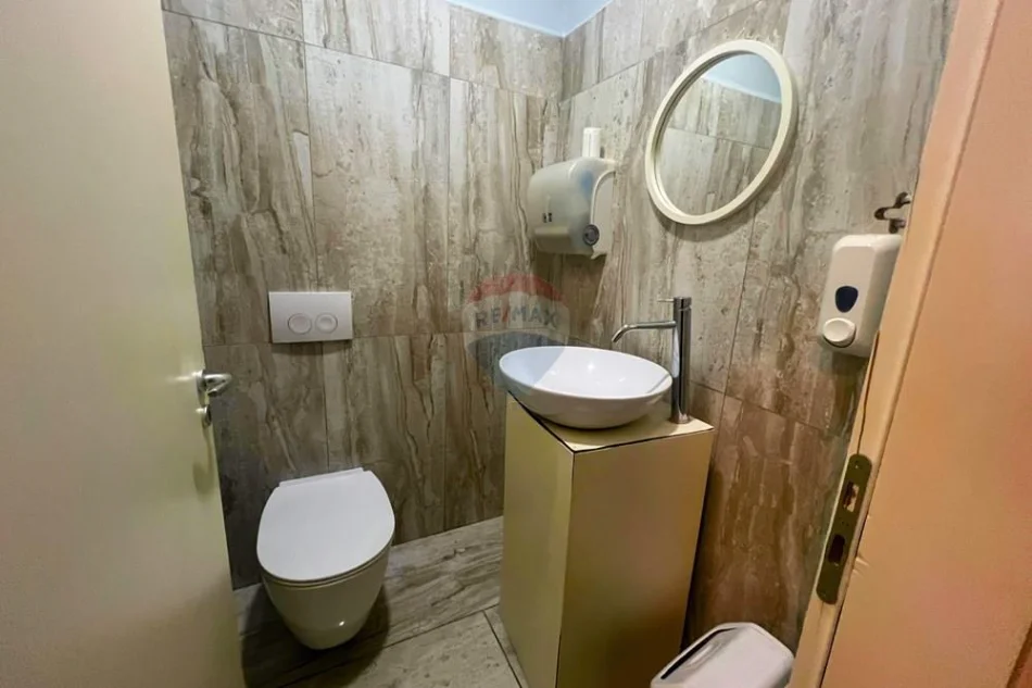 Vlore - Lungomare, shitet ambjent biznesi Kati 0, 127 m² 160.000 € (Lungomare, Vlorë)