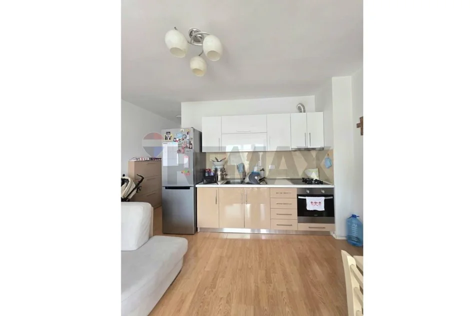 Tirane, jepet me qera apartament , 82 m² 600 € 