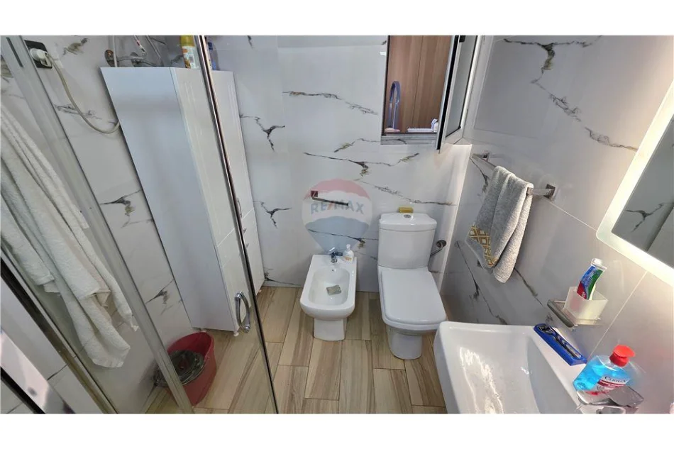 Vlore, shitet apartament 2+1 Kati 6, 138 m² 226.000 € (Blv. Ismail Qemali,Skele, Vlore)